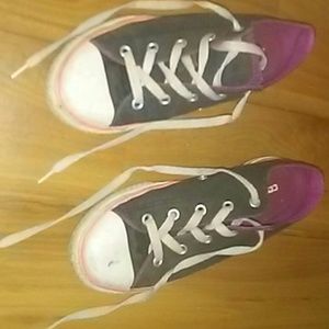 Girls converse shoes